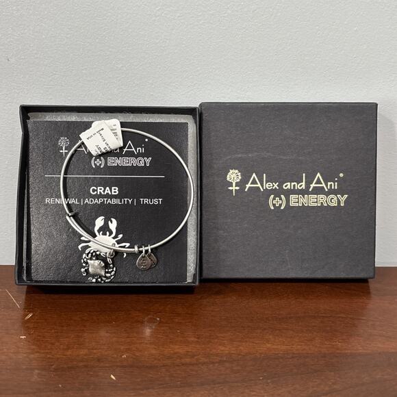 Alex & Ani Rafaelian Silver " Crab " Beach Sea Charm Bangle Bracelet - Picture 1 of 3